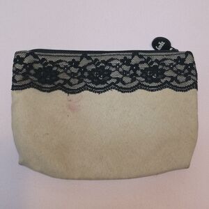 3/$10 - Beige & Black Lace Women's Bag